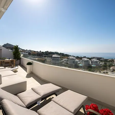Luxury Penthouse With Panoramic Sea Views In Higueron West Appartement *