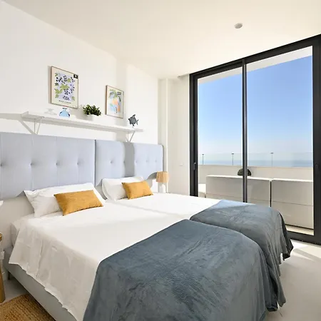 Luxury Penthouse With Panoramic Sea Views In Higueron West *